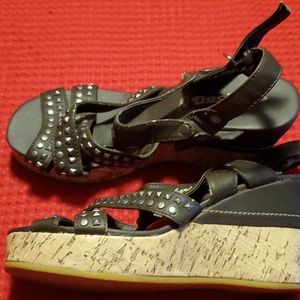 Dockers Strappy Wedges